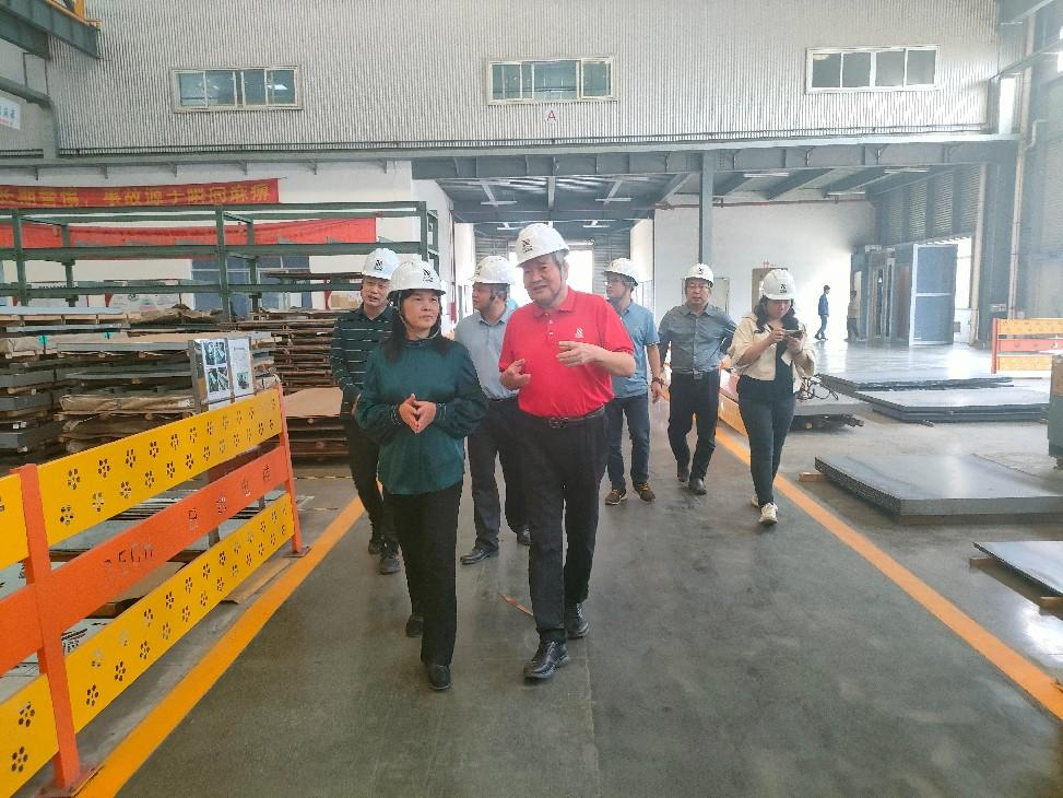 ?清遠市市委常委、政協(xié)副主席梁思一行蒞臨我司開展企業(yè)調(diào)研
